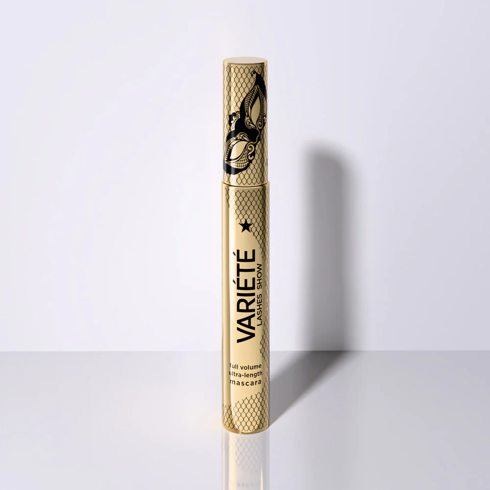 Lashes show mascara