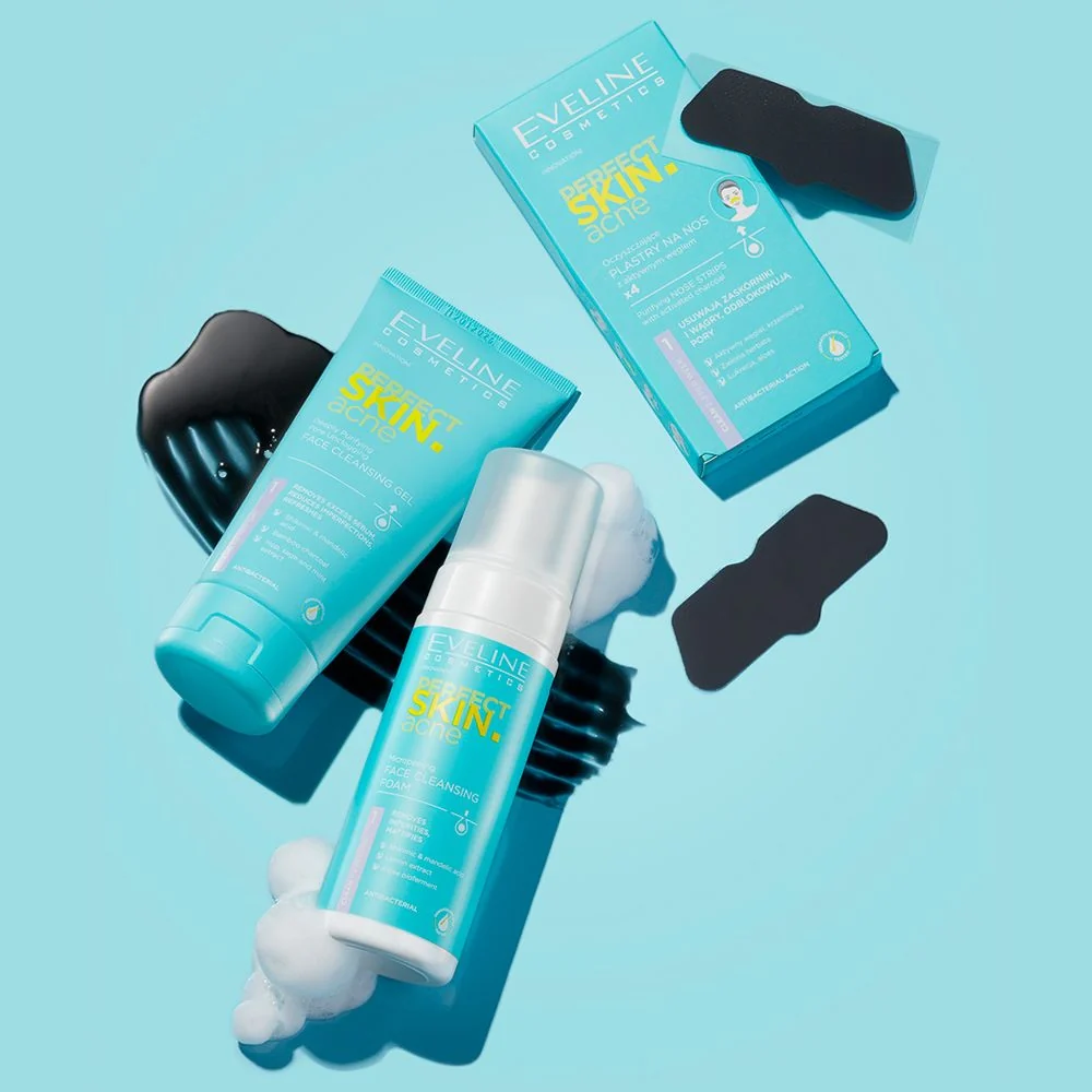 Cleansing foam with a pore-cleansing brush - Image 4